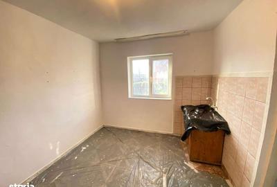 Casă cu 4 camere cu Teren 1000 Mp în Lehliu - 4