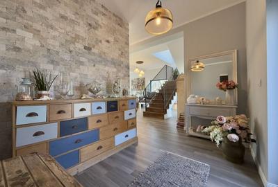 Vila 4 camere, curte amenajata | Strada Petre Ispirescu - 27