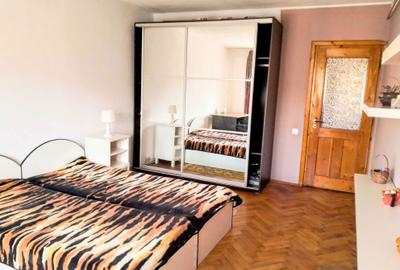 Apartament cu 2 camere decomandat în Zorilor
