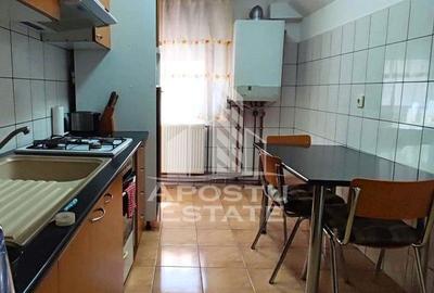 Apartament cu 4 camere decomandat, mobilat în Central - 10