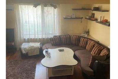 Casă cu 7 camere cu Teren 1600 Mp în Jilava - 2