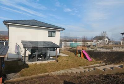 Casă individuală cu 4 camere cu Canalizare în Jucu de Sus - 3