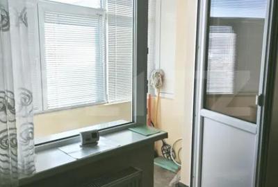 Apartament cu 2 camere decomandat în Trivale - 2
