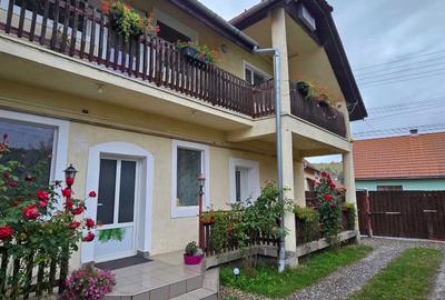 Casă cu 4 camere în Jigodin - 2