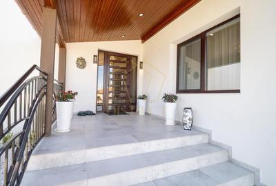 Vilă de LUX cu piscină, 278 mp utili și teren de 1.780 mp I Sag - 14