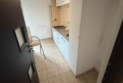 Apartament cu 3 camere decomandat, mobilat în Valea Oltului - 13