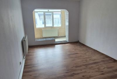Apartament cu 3 camere în Central - 6