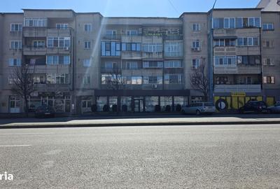 Spațiu comercial, de 191 mp, în Gura Văii