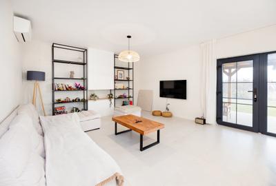 Casa deosebita 4 camere, teren 700 mp, finisaje moderne - Aradul Nou - 3