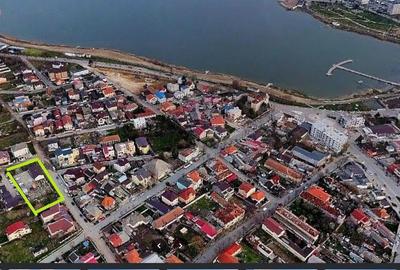 Spațiu comercial, de 200 mp, în Central - 3