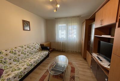 Apartament cu 2 camere semidecomandat, mobilat în Mihai Viteazul