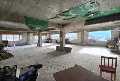 Spațiu comercial, de 1,150 mp, în Central - 3