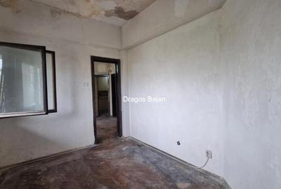 Apartament cu 4 camere în P-ța Victoriei - 10