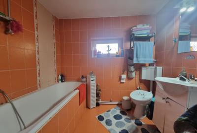 Casă individuală cu 4 camere cu Canalizare în Est - 7