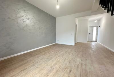Casa 3 camere D 2 bai Teren 324mp zona Bucium Visan - 11