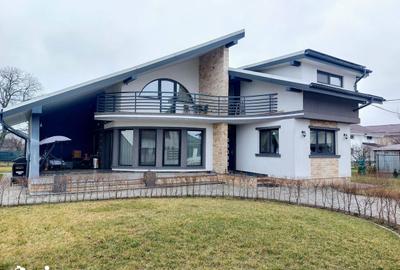 Casă cu 3 camere cu Teren 1341 Mp în Răzvad - 1