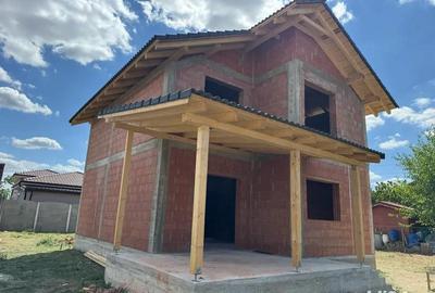 Casă cu 4 camere cu Teren 574 Mp în Moșnița Nouă - 3