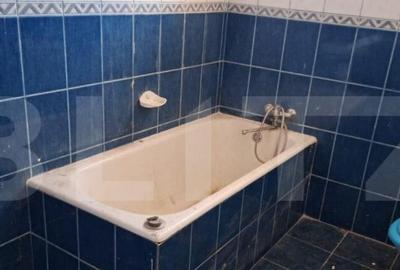 Casă cu 3 camere cu Teren 900 Mp în Central