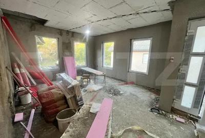 Casă cu 4 camere cu Teren 500 Mp în Central