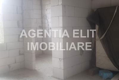 Casă cu 9 camere cu Teren 1779 Mp în Central - 6