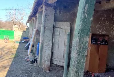 Teren de 1000 mp, în Pădureni - 2