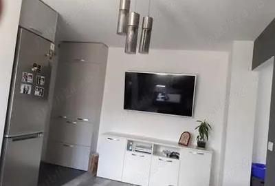 Persoana fizica: Apartament 2 camere (dormitoare) decomandat + living cu bucatarie - 1