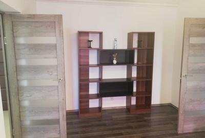 Apartament cu 2 camere semidecomandat în Pajura