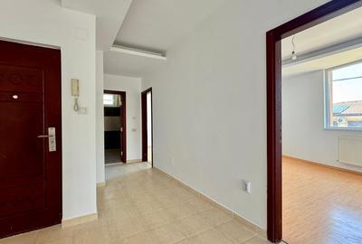 Apartament 3 Camere - Ovidiu Sud - La doi Pasi De Lac - 8