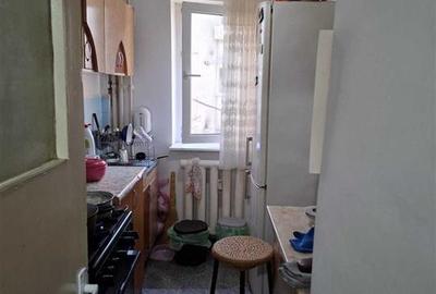 Apartament cu 3 camere semidecomandat în Dacia - 4