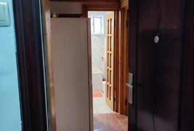 Garsonieră decomandată în Gară - 10