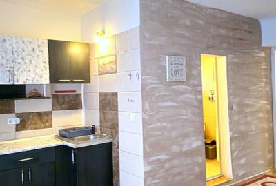 Casă individuală cu 2 camere cu Canalizare în Central - 1