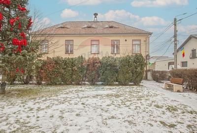 Spațiu de închiriat, central, Sânpetru! - 1