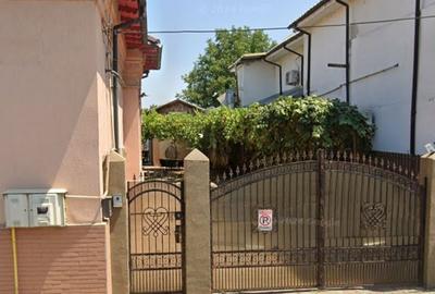 Casă cu 4 camere în Central - 4