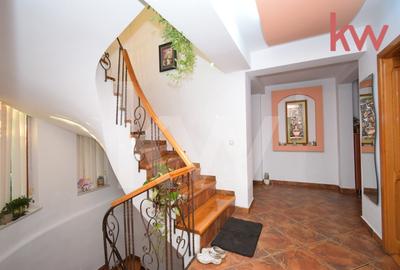 Casa stil arhitectural  deosebit, strada Paltinis, deschidere dubla - 3