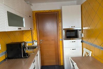 Apartament cu 3 camere decomandat în Nord