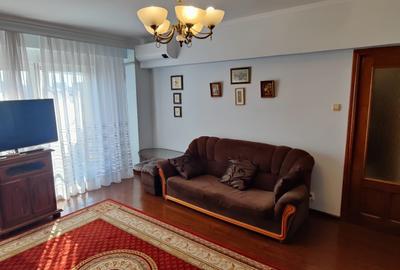 Apartament cu 3 camere decomandat, mobilat în Capitol - 2