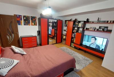Apartament doua camere decomandat, etajul 2, Brazda zona Amaradia - 1