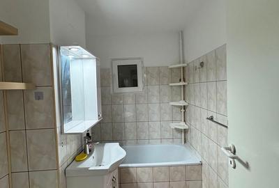 Apartament cu 2 camere decomandat în Vărsătura - 2