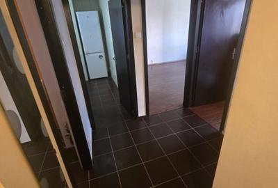 Apartament cu 2 camere decomandat în Giurgiului - 5