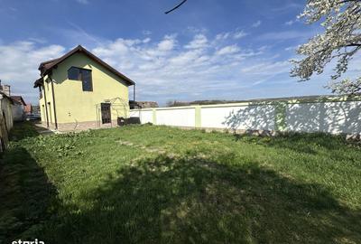Casă cu 3 camere cu Teren 810 Mp în Central - 10