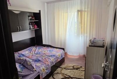 Apartament de 73mp ,3 camere decomandat et.3/4  centrul orasului Filiasi - 3