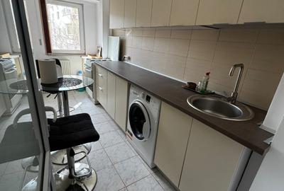 Garsonieră decomandată, mobilată în Vitan Mall - 6