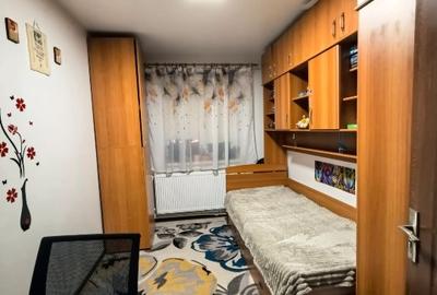 Apartament cu 3 camere semidecomandat în Tomis Nord - 10