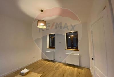 Casă cu 2 camere de închiriat în zona Tineretului - 12