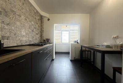 Apartament cu 3 camere decomandat în Canta - 5