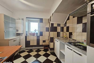 Apartament cu 3 camere decomandat, mobilat în Nicolina - 1