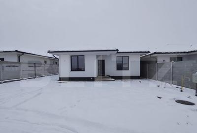 Casa finisata la cheie racordata la toate utilitatile in San - 23