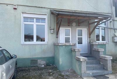 Spațiu comercial, de 63 mp, în Central - 7