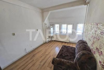 Apartament cu 3 camere decomandat în Cedonia - 3