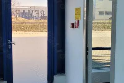 Spațiu comercial, de 33 mp, în Central - 4